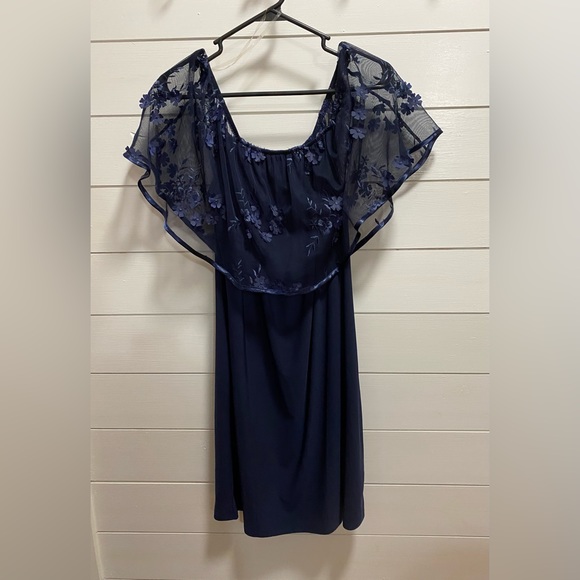 MSK size M cocktail dress with lace cake across front - Picture 2 of 3